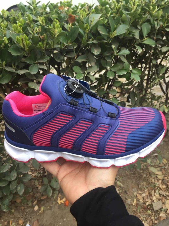 乔丹女鞋，断码处理只有36码（还有130双...