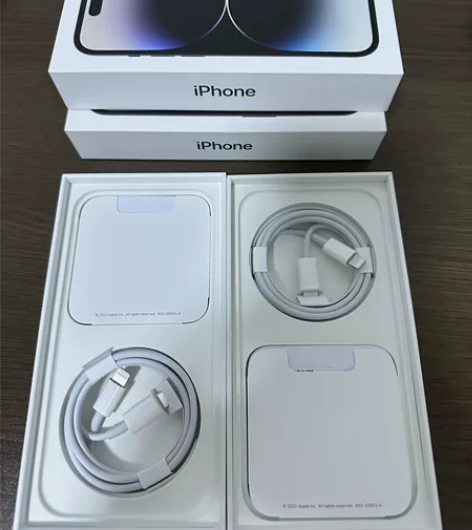 Apple原装充电线 快充 两条都出 标价...