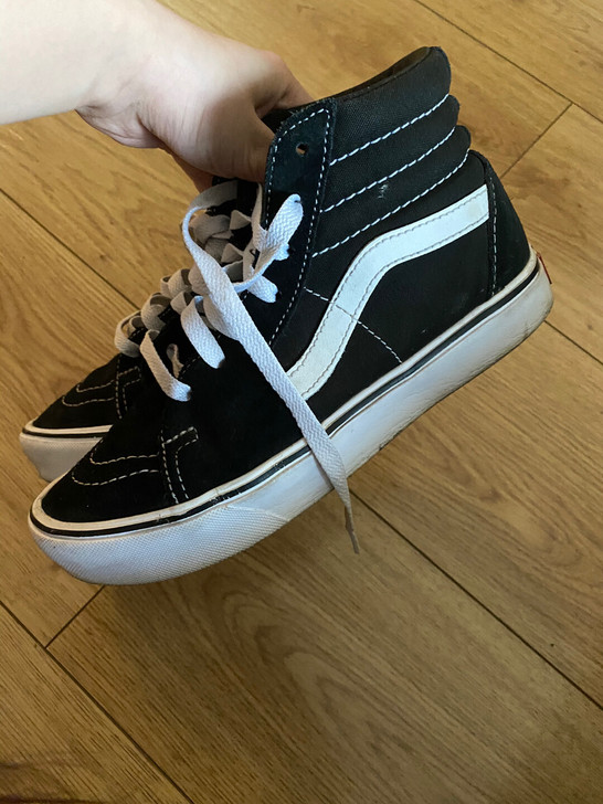 vans经典高帮 七成新 37码  不太新...