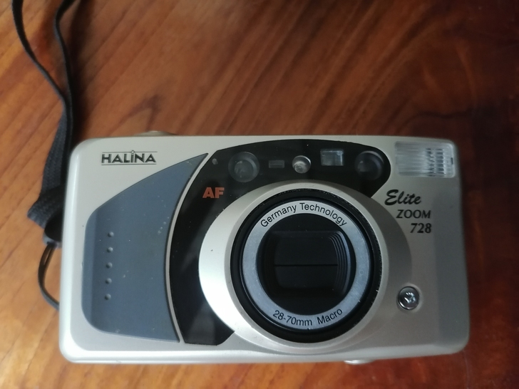 HALINA  - 728傻瓜相机低价出售...