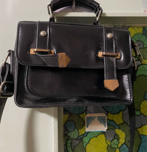 包邮旧复古学院风邮差包单肩斜挎手提包英伦简...