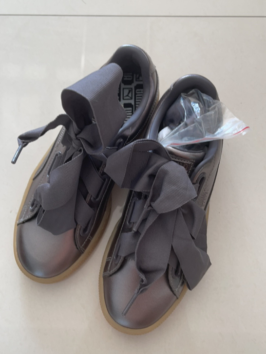 彪马鞋36，闷包福袋开出36码。