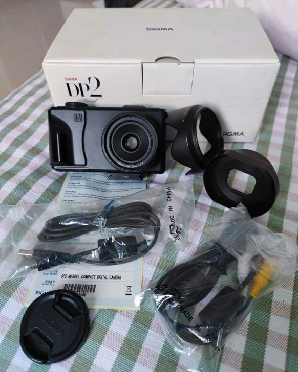 适马dp2m，包装全，无说明书，其他都在，...