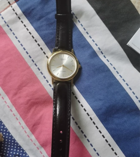 卡西欧手表，全新，没有戴过，电池，20年朋...