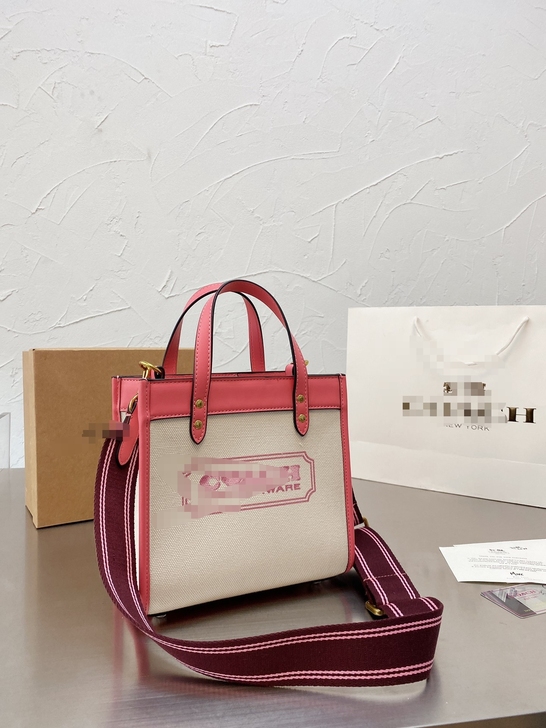 购物袋.皮.这是什么神仙配色?毫无抵抗力....