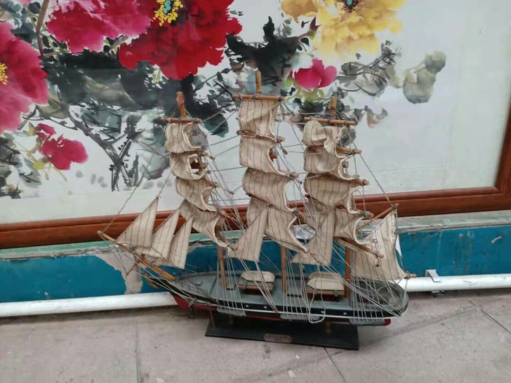 二手，旧的，小帆船一个，有七层楼，长52，...