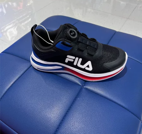 290包邮  原价680  斐乐儿童纽扣童...