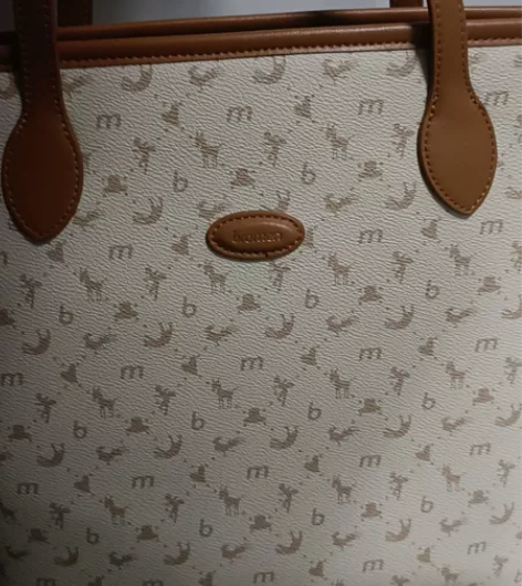 bromen bags/不莱玫 送小狗挂件...