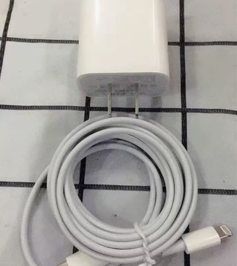 适用苹果20WPD快充18W充电头数据线1...