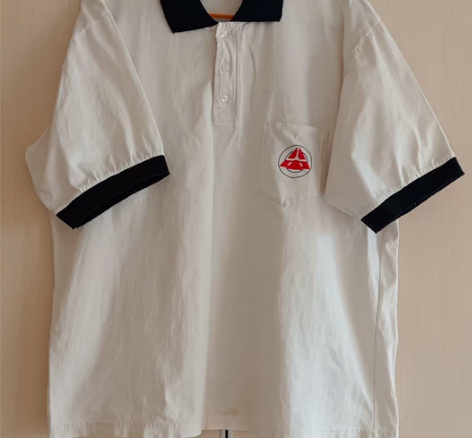 北京八中校服~中码 120码，肩宽约50，...