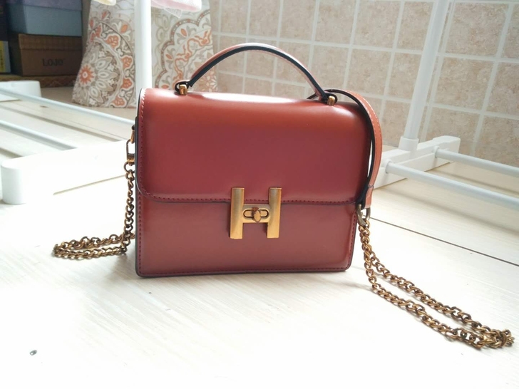 兰诺专卖店购入，八成新，便宜出