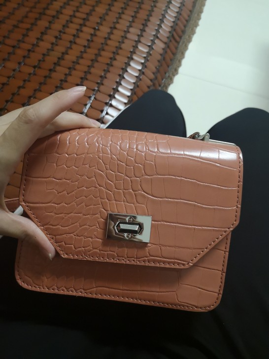 ur小包，69不包邮，不议价！九新，金属正...