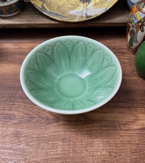 日本回流瓷器全新全品清新玉润青瓷浮雕花卉莲...