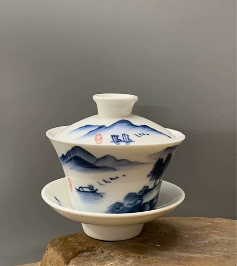 釉下彩纯手工彩绘青花山水老盖碗，九十年代潮...