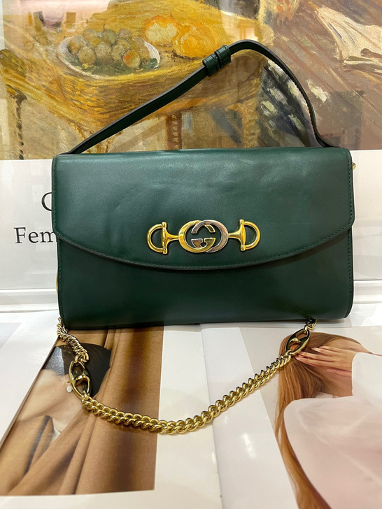 Gucci Zumi系列链条包祖母绿，热巴...