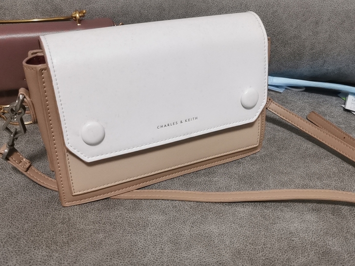 微商买的，质量还可以，应该不是正品，买来2...