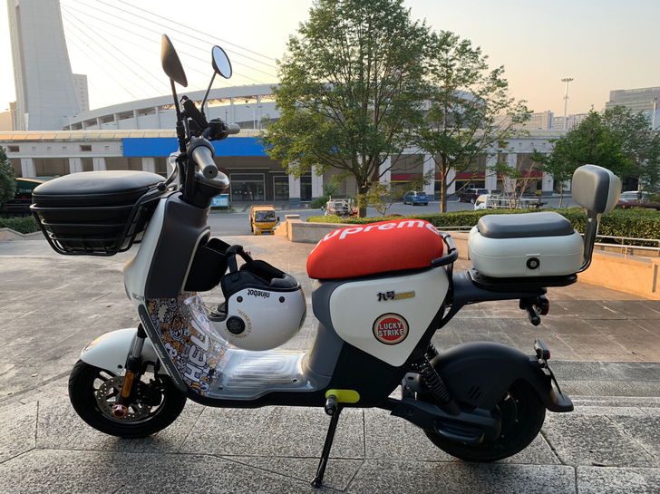 九号B80系列电动车5399元,后座尾箱2...