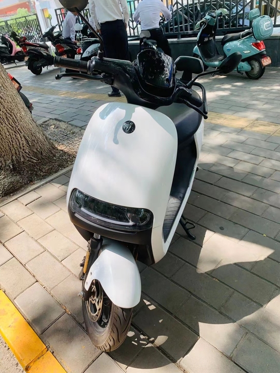 忍痛割爱！出售自用电动车，九号E80C！车...