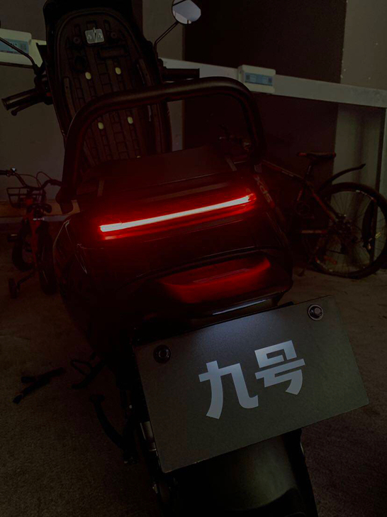 九号n70c电动车