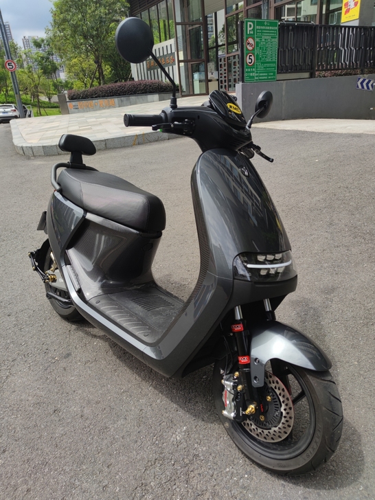 九号e200p，改装多多，今年七月份才买的...