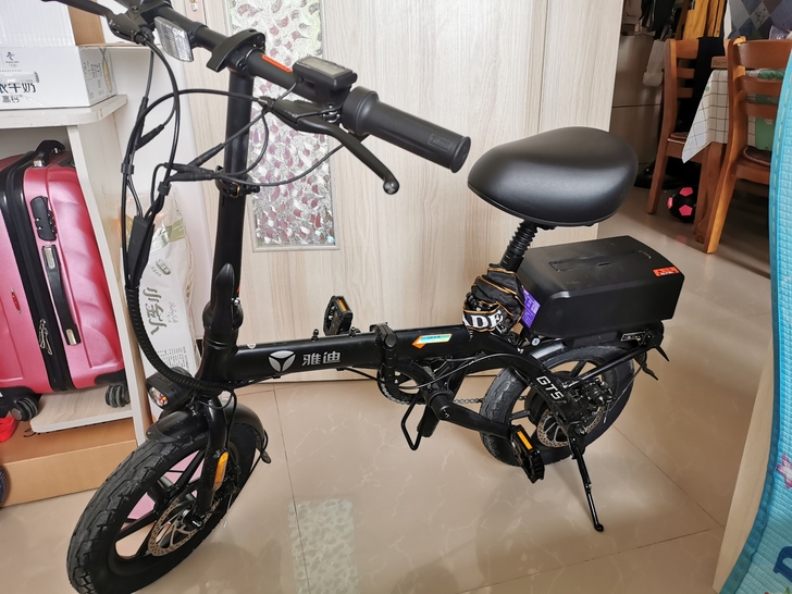雅迪!雅迪!雅迪!型号GT5,可折叠电动车...