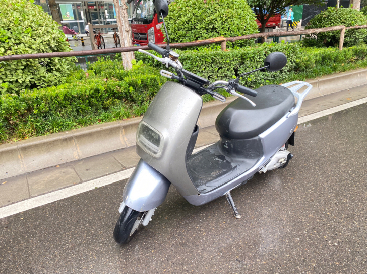 台铃电动车,95新,女士自用接孩子上班