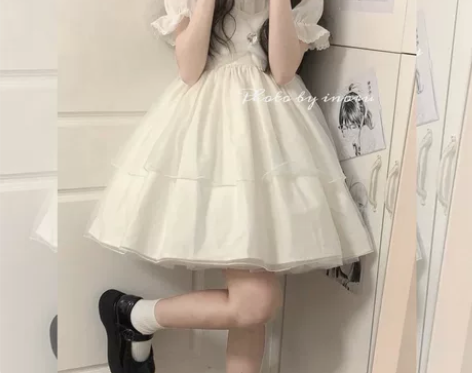 迪士尼在逃公主奶甜泡泡袖蓬蓬裙2022夏季...