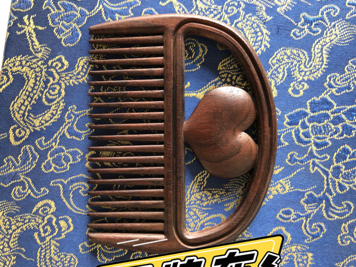 红木梳子工艺品，可以大量批发加工定做，来料...