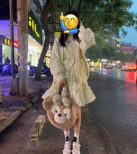 收 夏日茶会奶黄色 标价包邮收 合适秒打款...