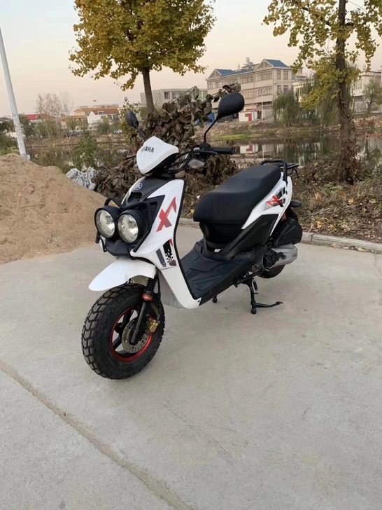路虎山猫踏板车，坐垫50元（已出），减震5...