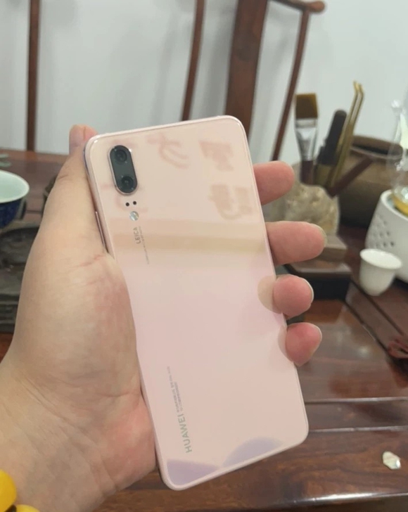 华为p20 6+64g 樱粉金