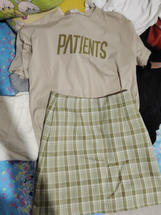 一套30包邮，偏远自费。穿过两三次