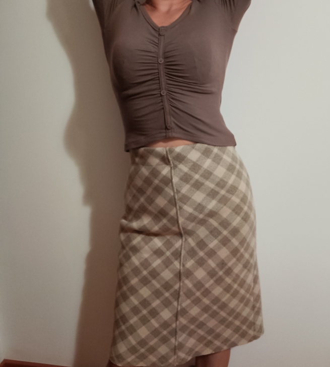 秋季包臀裙 杏色，可小刀
