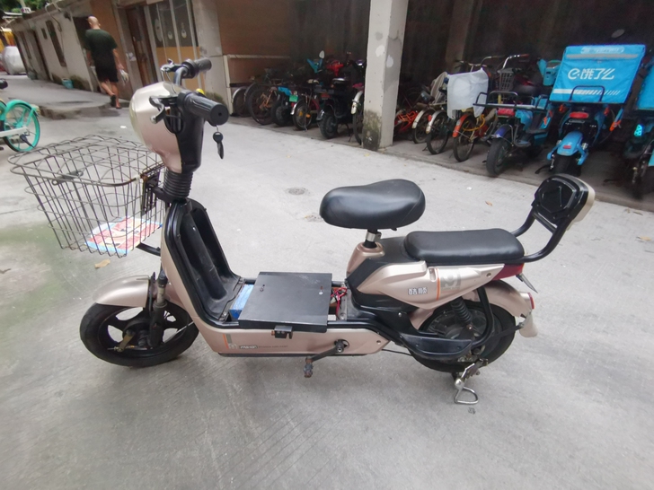 酷顺电动车车架没有电池