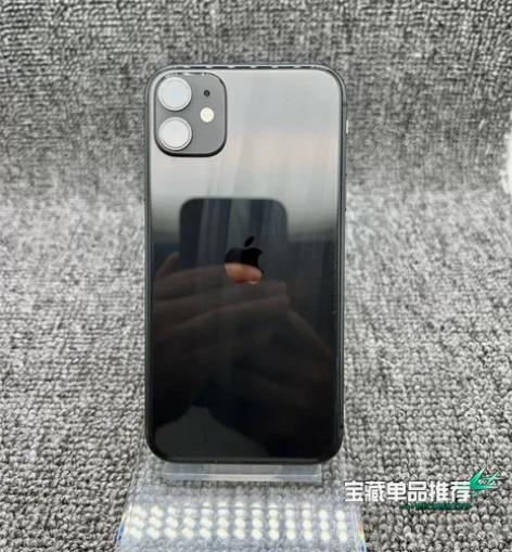 iPhone 11国行128g黑色，成色看...