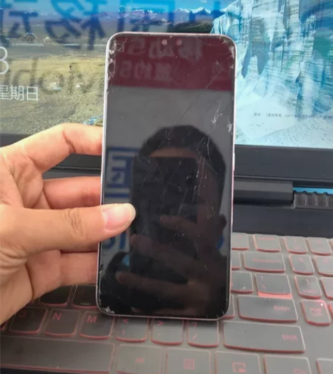 vivo s9 开机 屏坏 后盖坏边框成色...