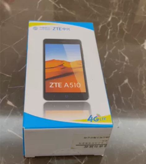 老款4G移手机 中国移动定制机品牌:中兴型...