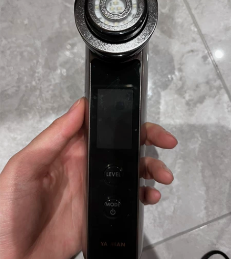 雅萌 美容仪 新旧如图 确保正品 感兴趣的...