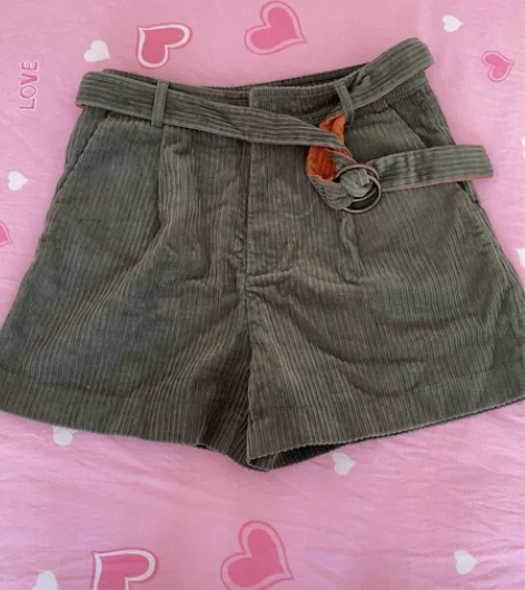 女冬季短裤165码,95新,闲置物品不退不...