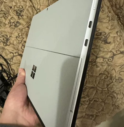 微软（Microsoft）全新 Surfa...