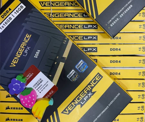 全新海盗船 DDR4 16G 3200台式...