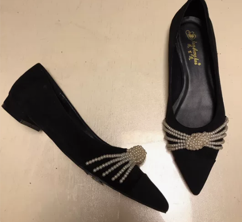 单鞋。 感兴趣的话点“我想要”和我私聊吧～...