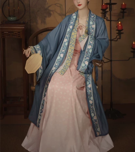 柒邑宋制三件套汉服出 几乎全新仅仅试穿几乎...