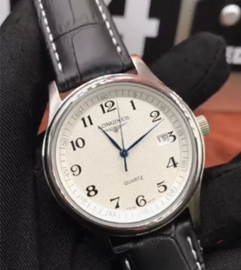 浪琴名匠手表三针，喜欢的私聊，不议价 感兴...