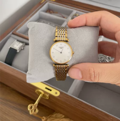 ?浪琴手表 15年买的 贝壳表面  9成新...