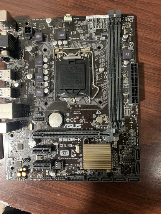 华硕B150M-K 主板成色基本可以充新。...
