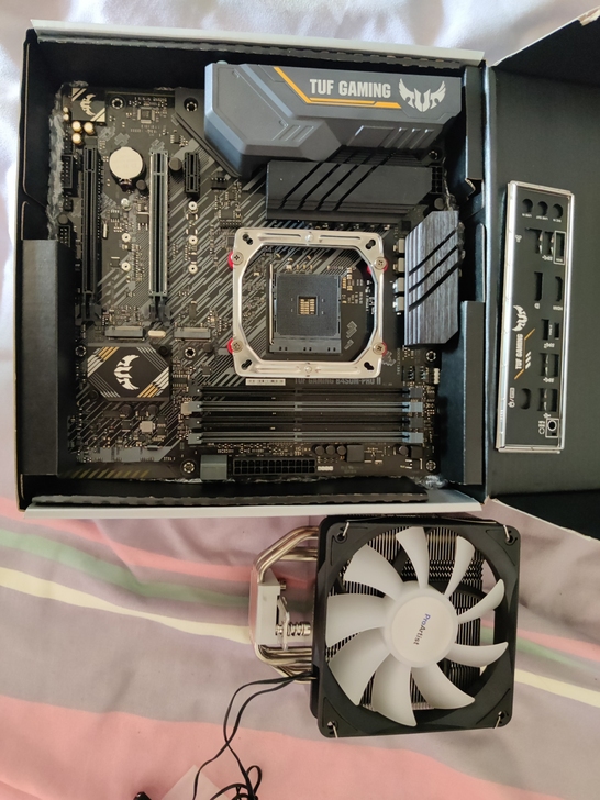 华硕tuf  B450Pro，送一个四热管...