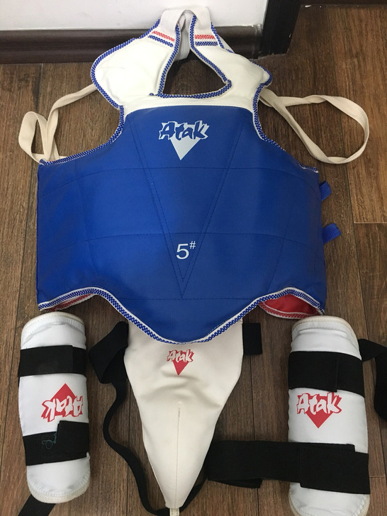 Atak  5号跆拳道护具，9成新