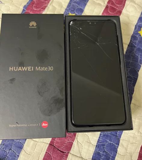 华为mate30 8+128 亮黑色， 2...