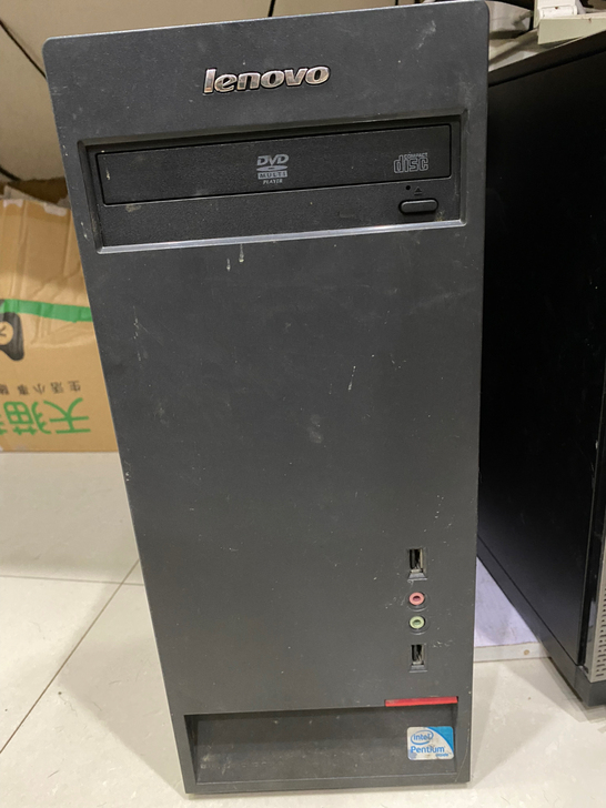 原装联想台式电脑一套，显示器宏碁19寸，配...